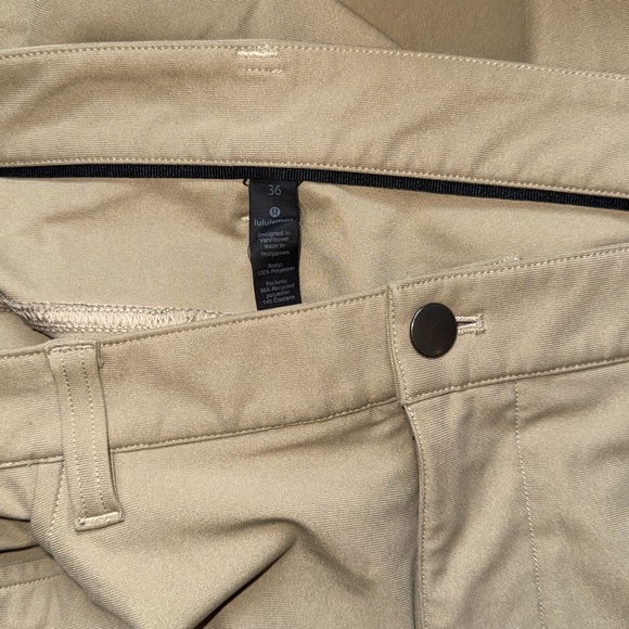 Men’s Lululemon ABC pants khaki - Picture 3 of 3
